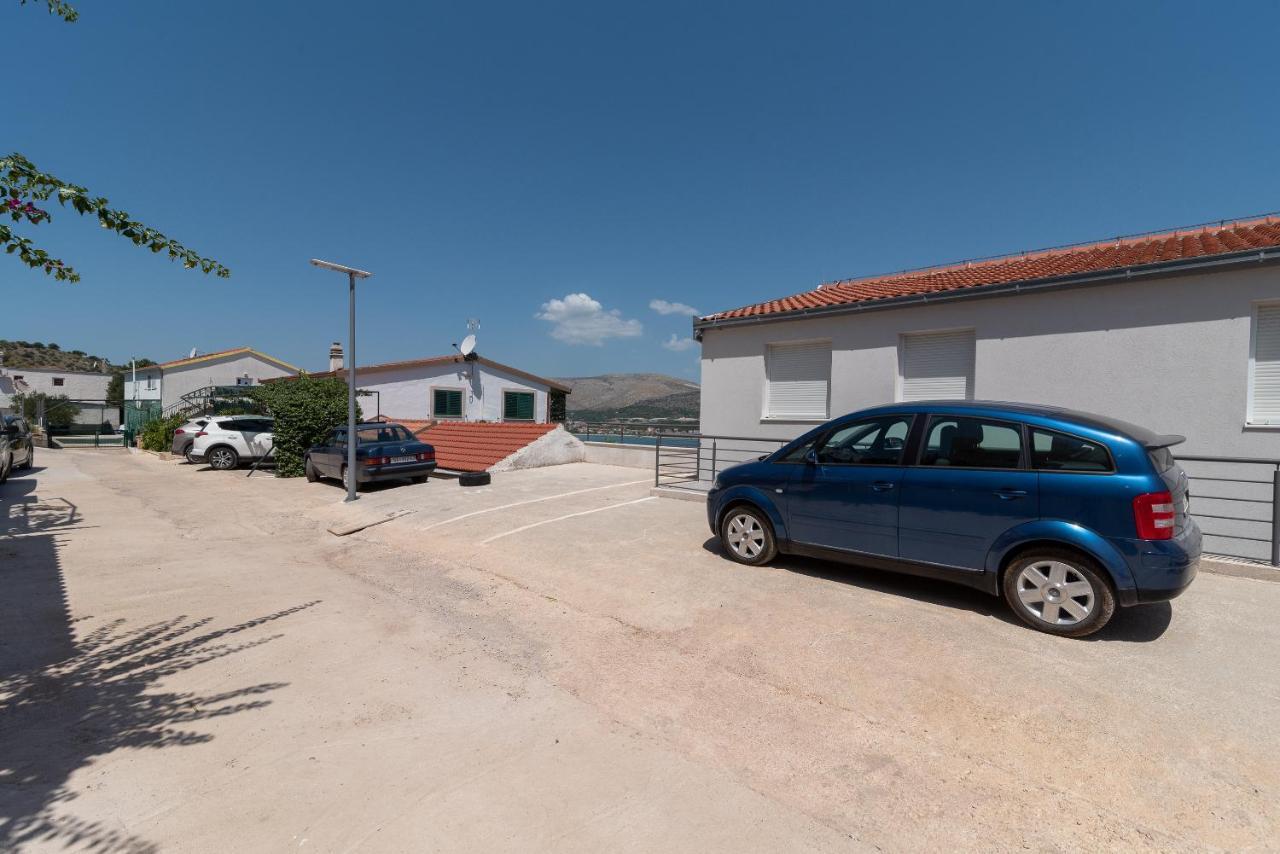 Delux Apartment Eva Trogir Exteriér fotografie
