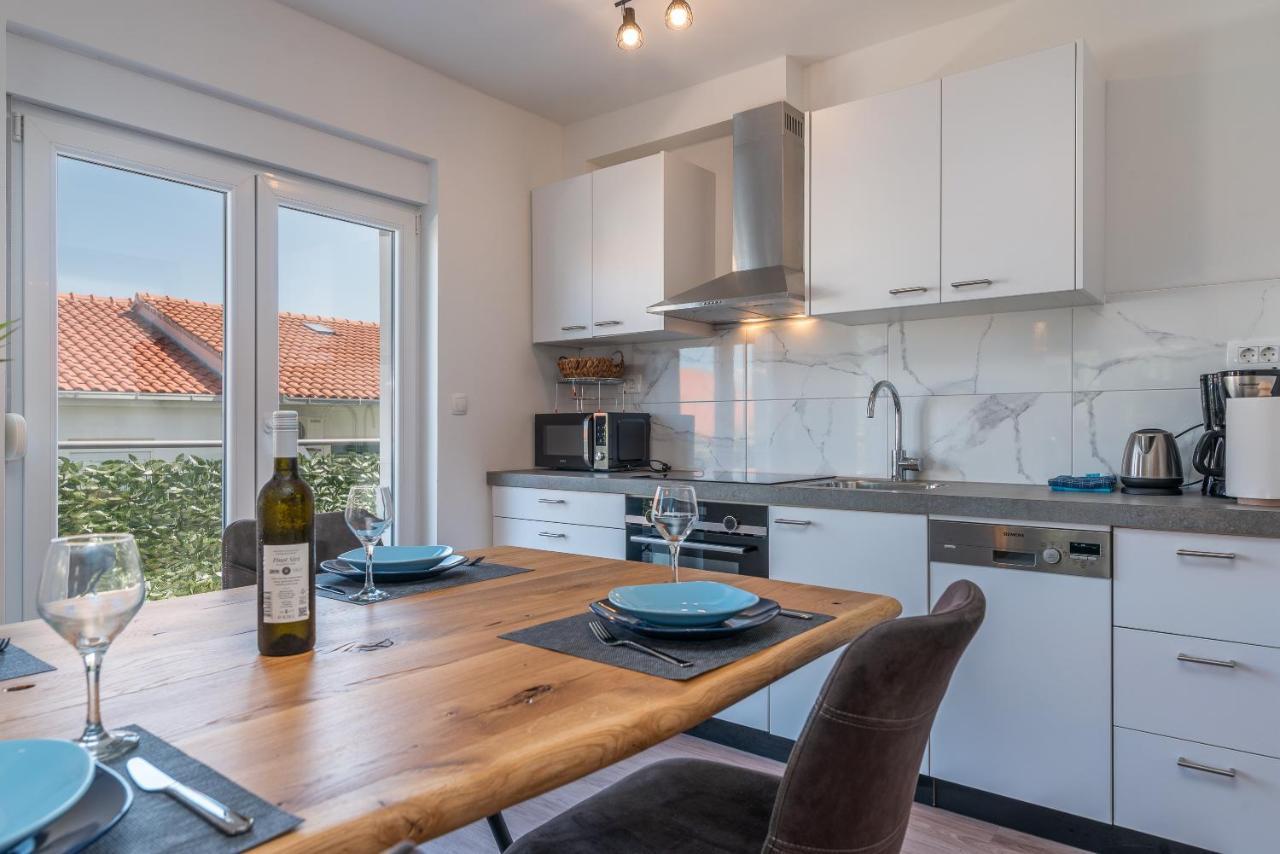 Delux Apartment Eva Trogir Exteriér fotografie